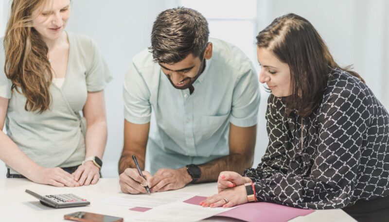 Should I Choose a Tracker or a Fixed-Rate Mortgage?
